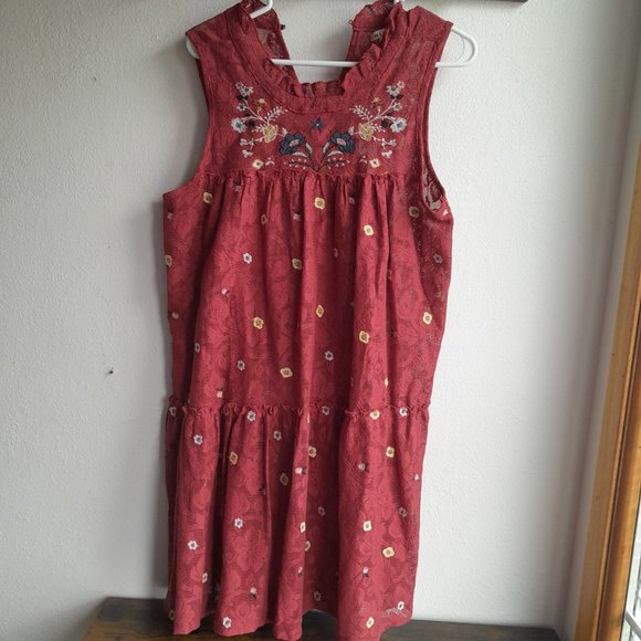 Embroidered Francescas Red Dress Floral Detail Cinnamon $48 MSRP NWT NEW W Large - Picture 4 of 12